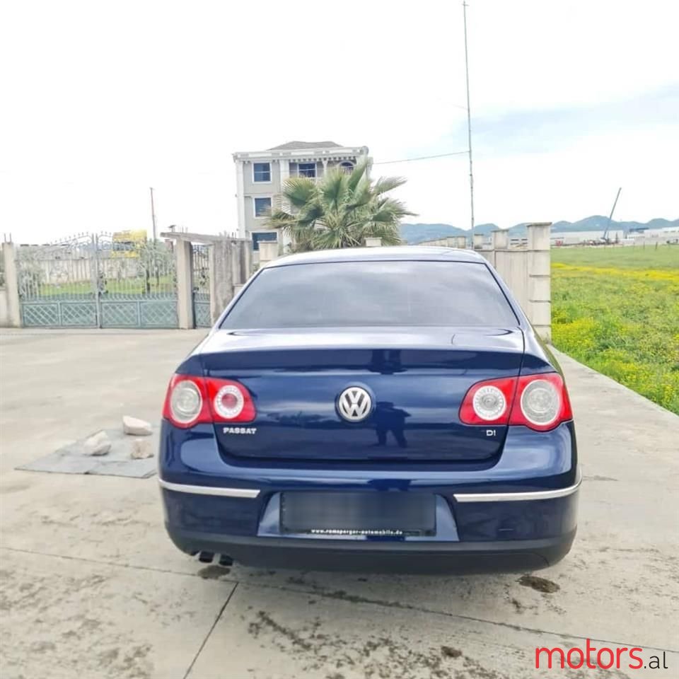 2006' Volkswagen Passat photo #5