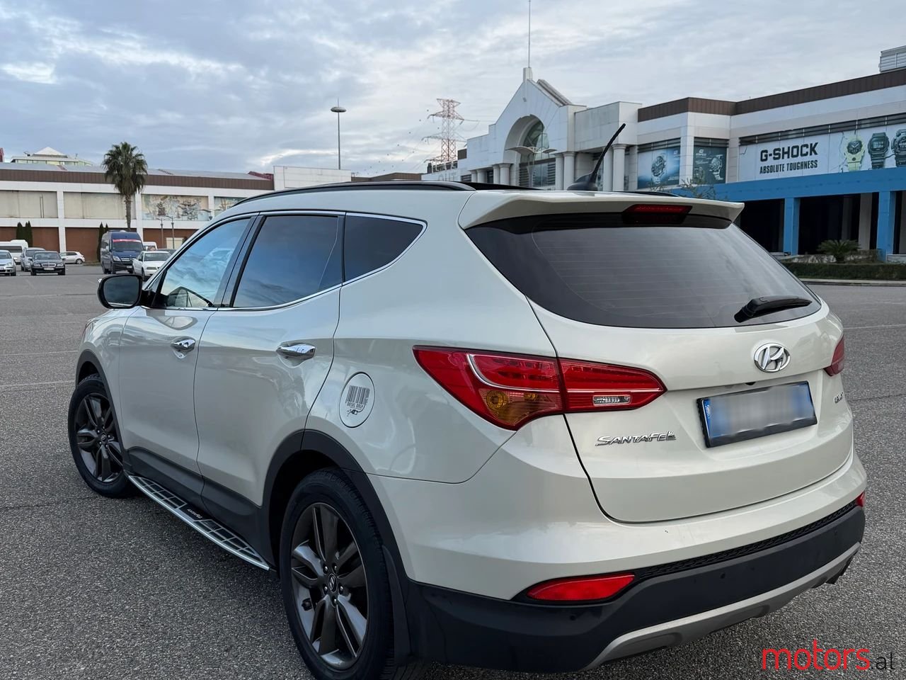 2013' Hyundai Santa Fe photo #5