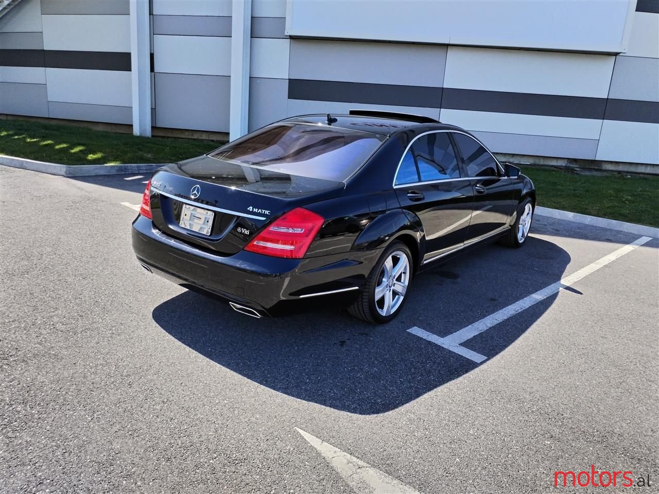 2011' Mercedes-Benz S 550 photo #1