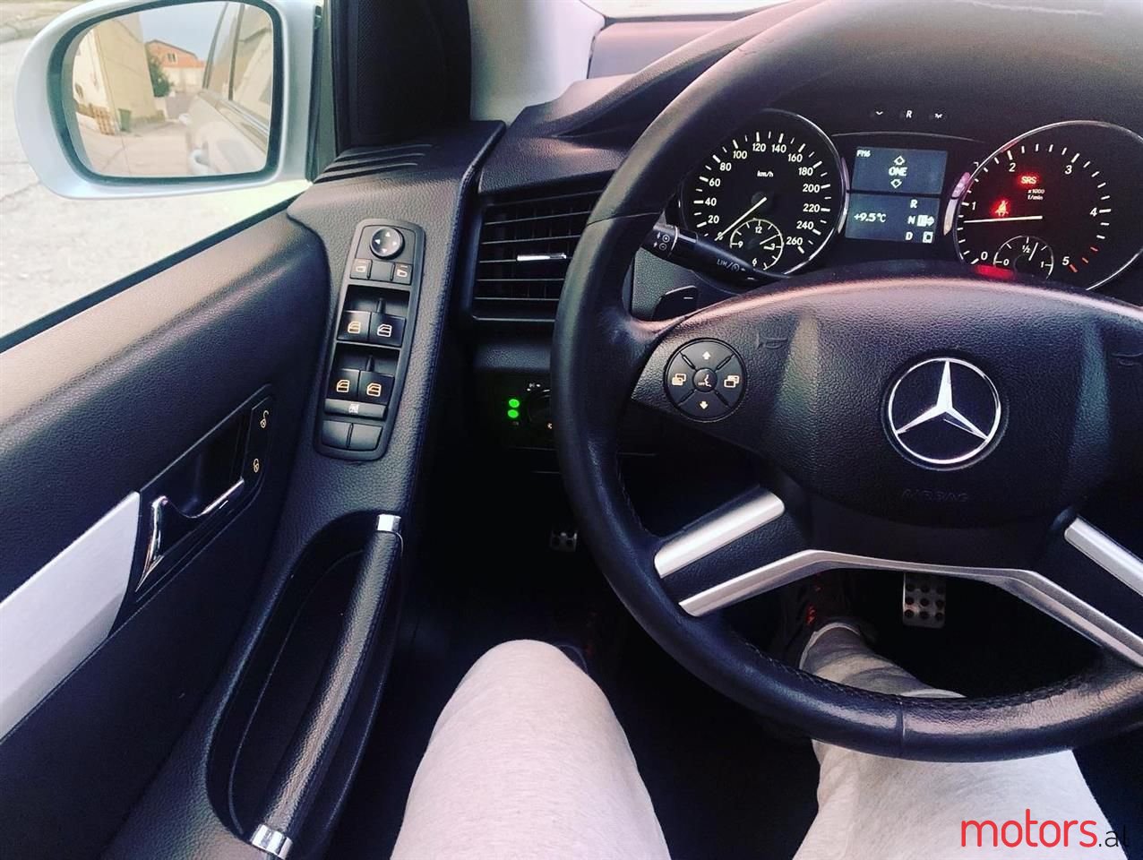 2008' Mercedes-Benz R 280 photo #6