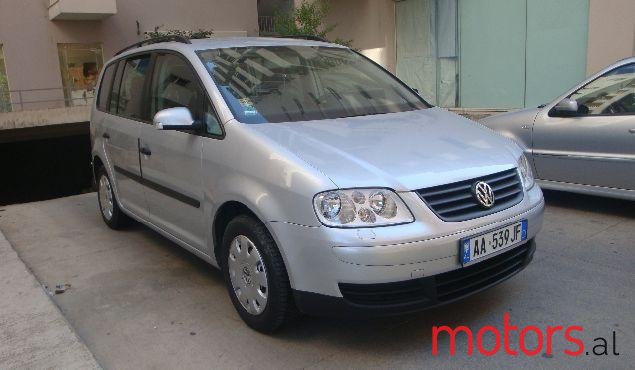 2003' Volkswagen Touran photo #1