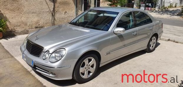 2005' Mercedes-Benz E-Class photo #1
