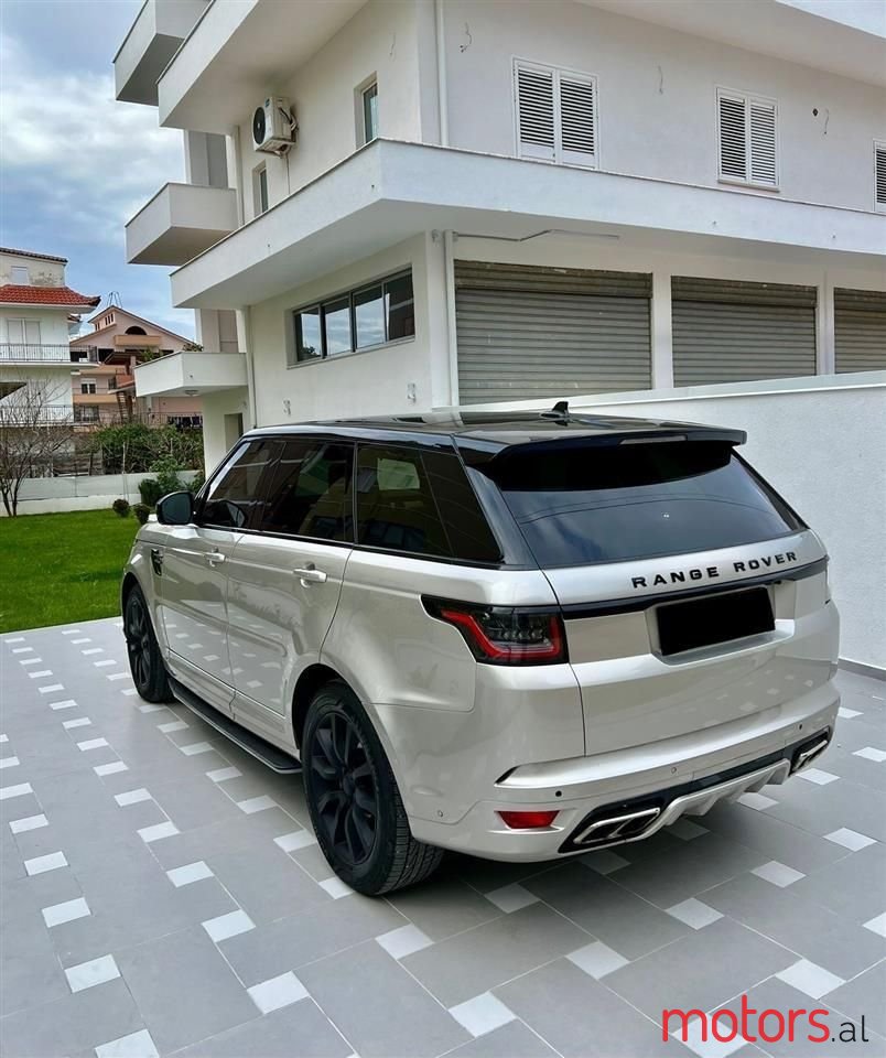 2016' Land Rover Range Rover Sport photo #3