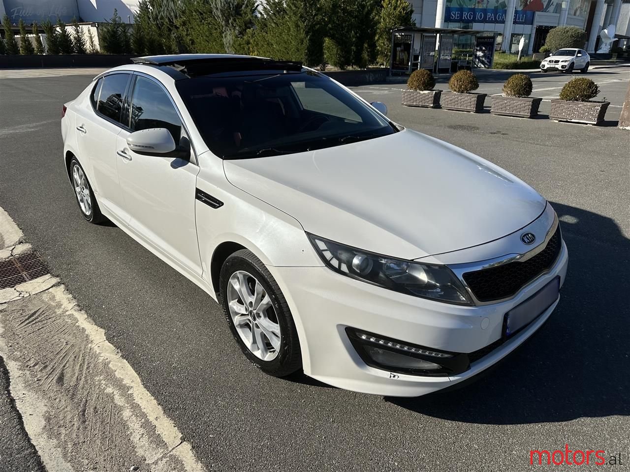 2011' Kia Optima photo #3