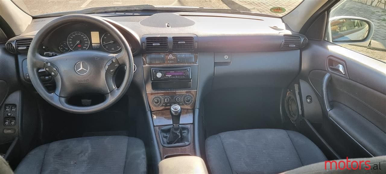 2004' Mercedes-Benz C 200 photo #2