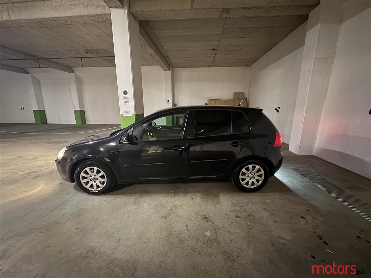 2007' Volkswagen Golf photo #5