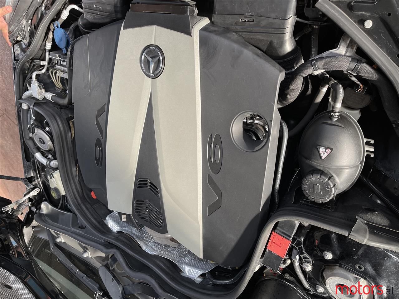 2012' Mercedes-Benz E 350 photo #3