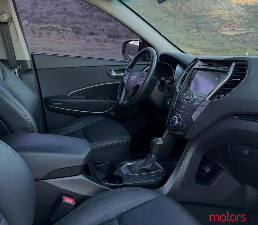 2014' Hyundai Santa Fe photo #6