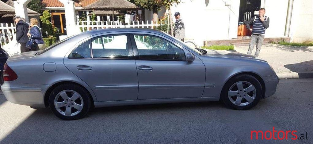 2005' Mercedes-Benz E 200 photo #1