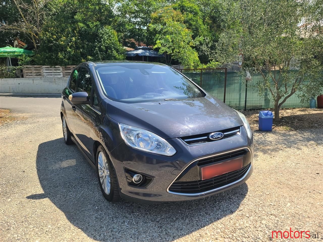 2011' Ford Focus C-MAX photo #1