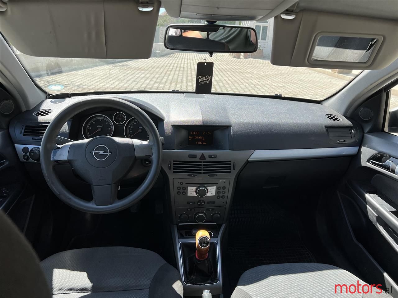 2005' Opel Astra photo #5