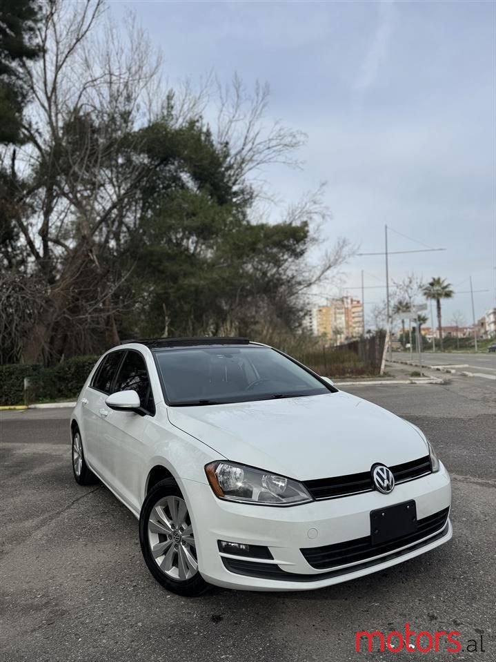 2016' Volkswagen Golf photo #3