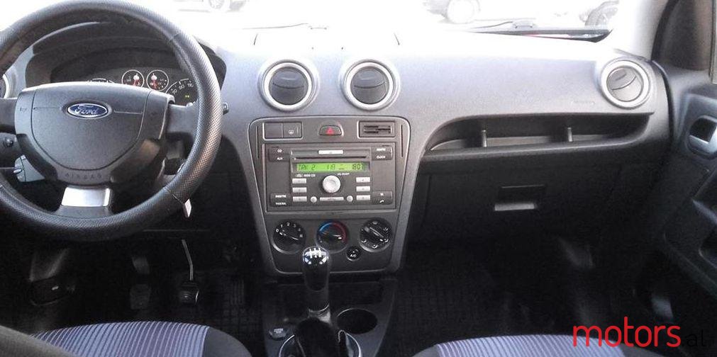 2011' Ford Fusion photo #1