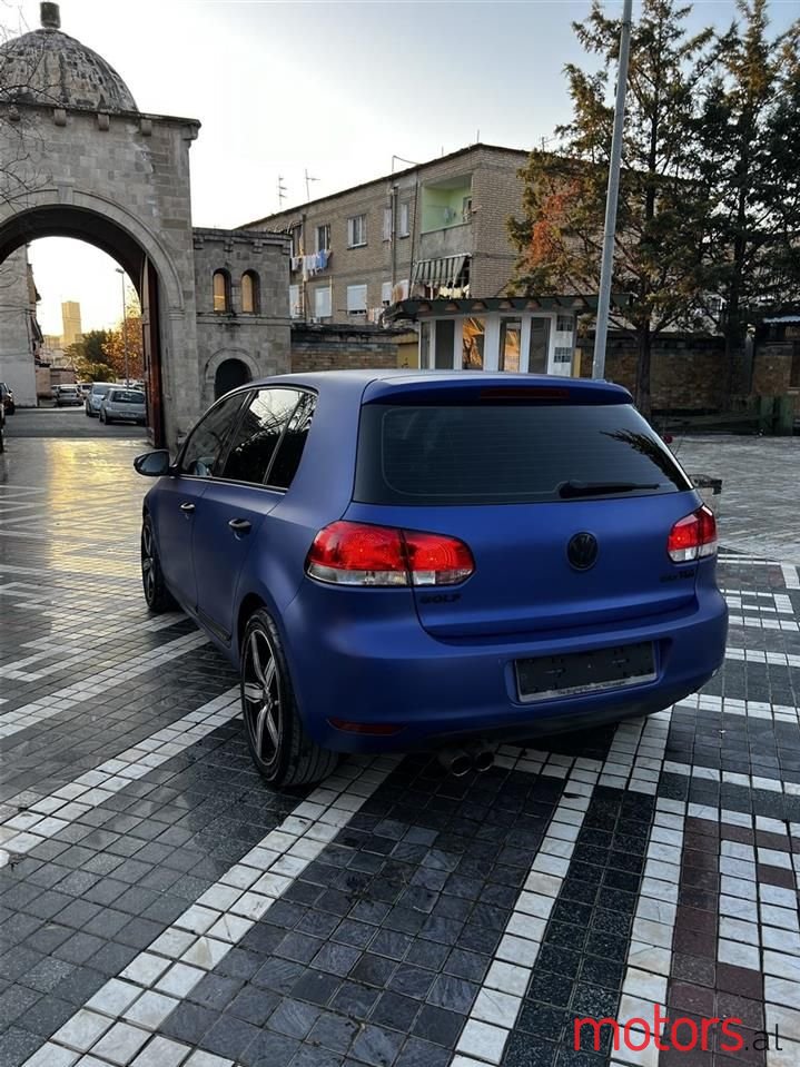 2010' Volkswagen Golf photo #6