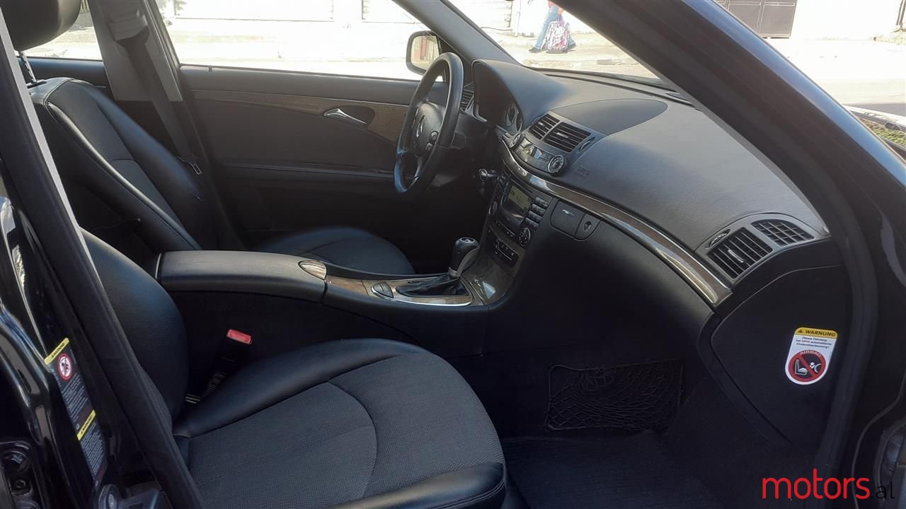 2007' Mercedes-Benz E 220 photo #6