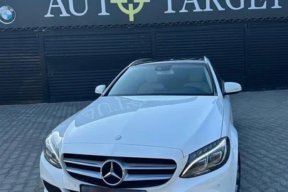 2014' Mercedes-Benz C 220