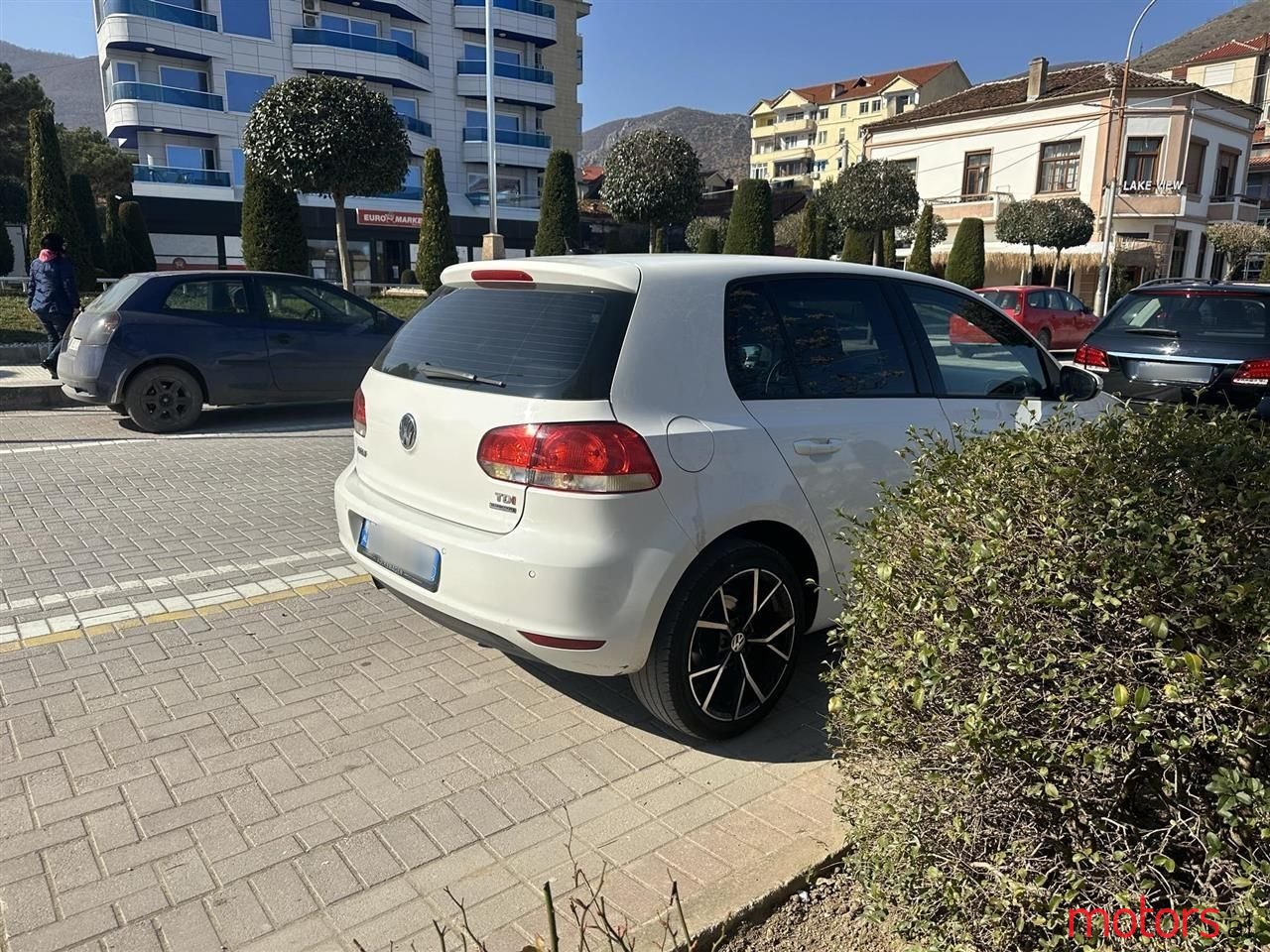 2012' Volkswagen Golf photo #3