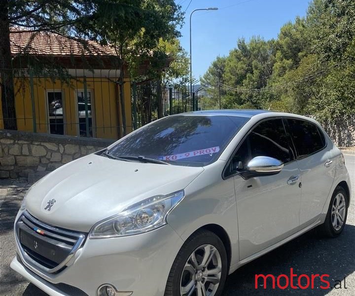 2014' Peugeot 208 photo #6