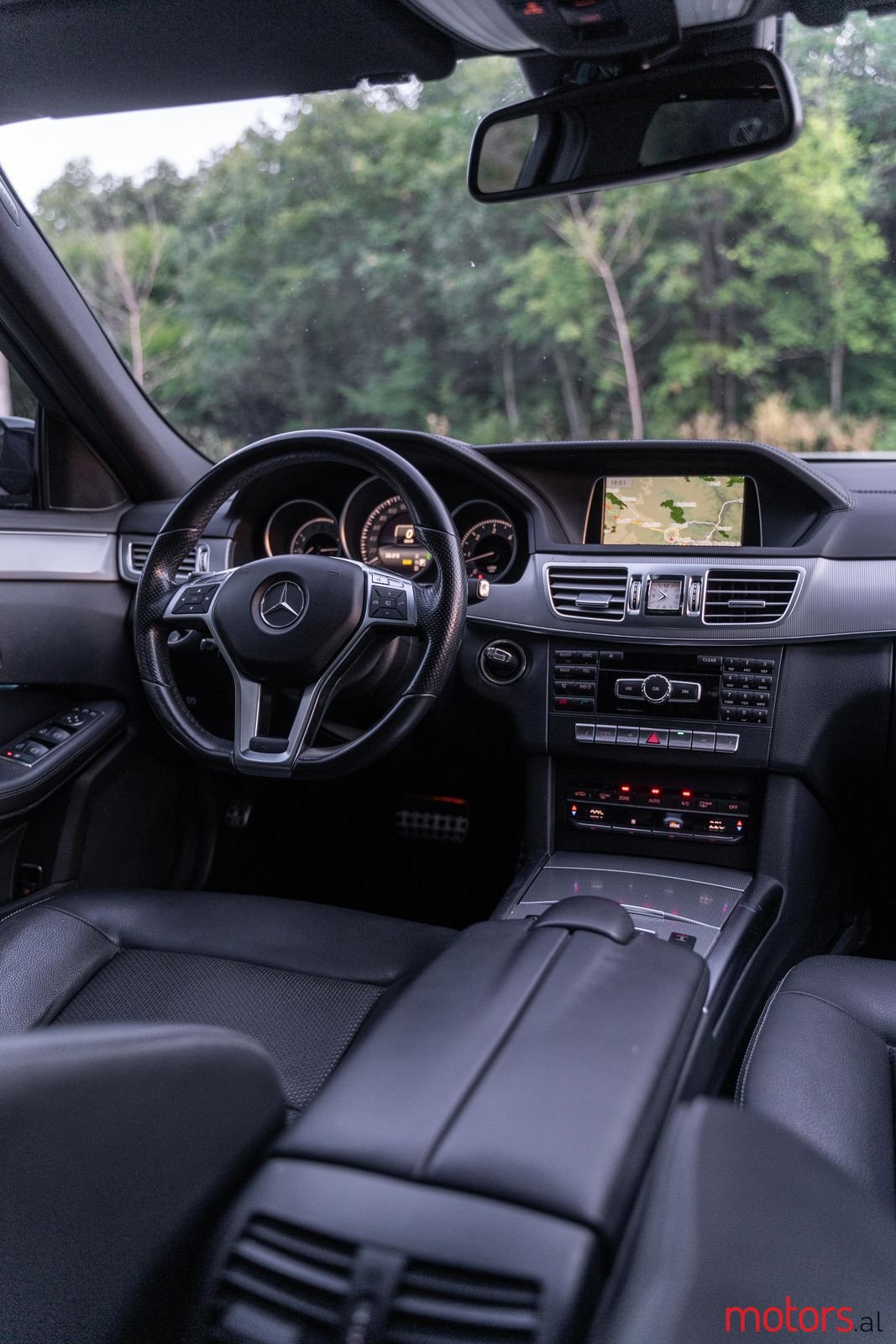 2016' Mercedes-Benz E 350 photo #5
