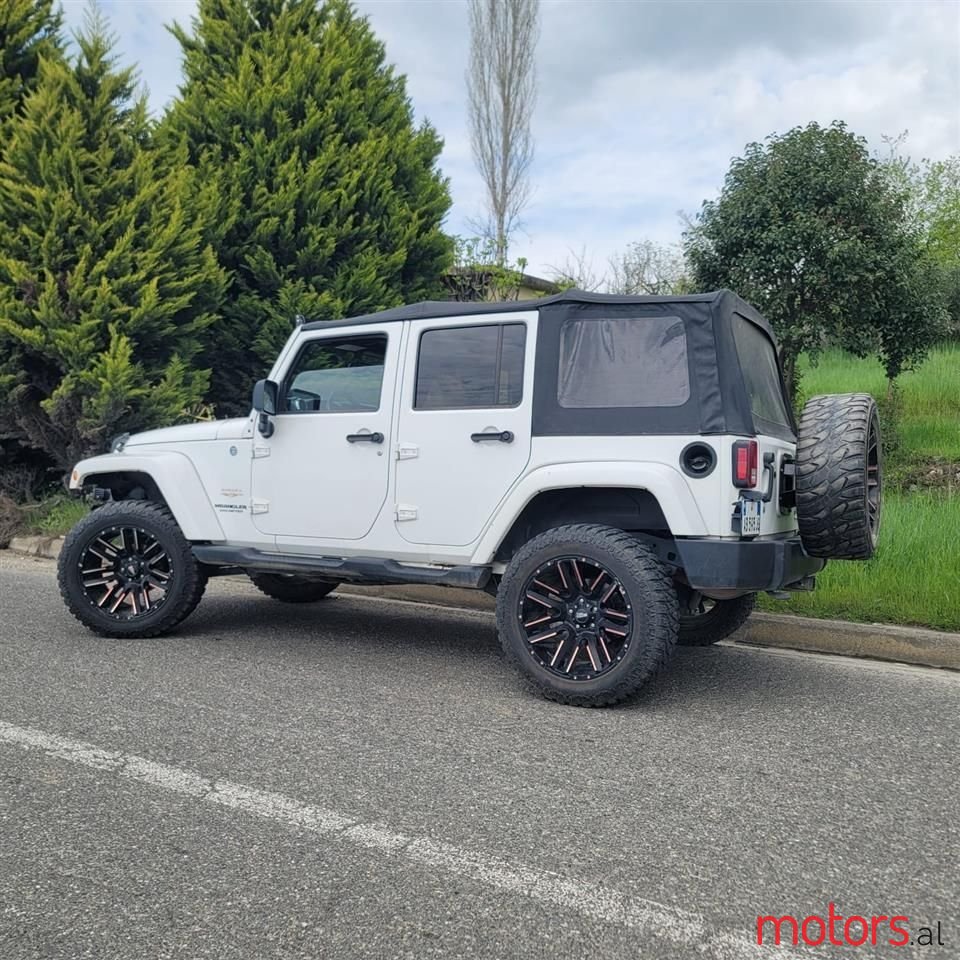 2016' Jeep Wrangler photo #6