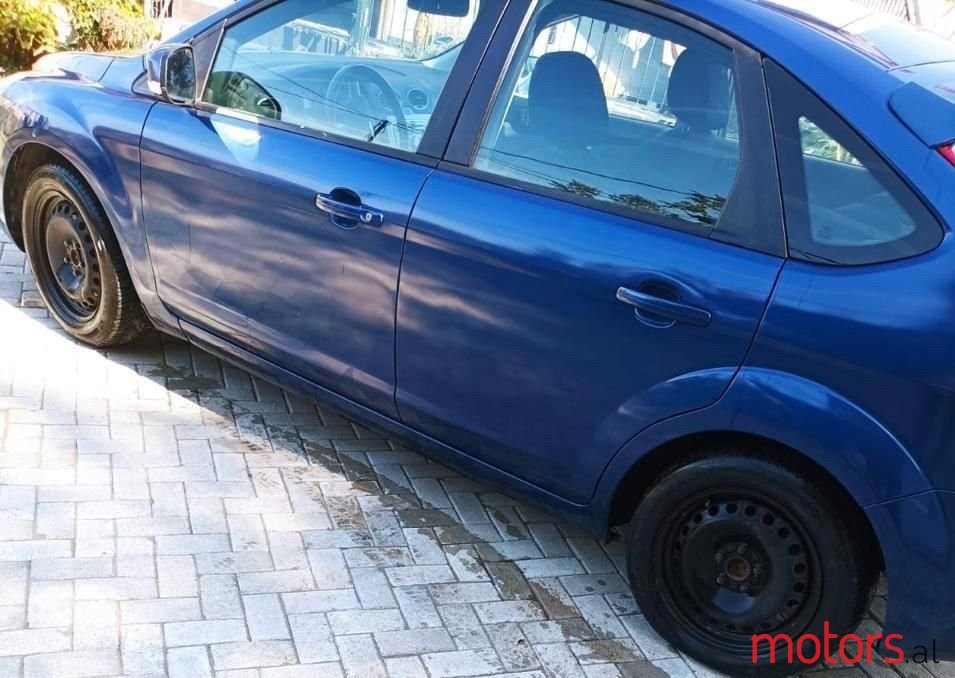 2009' Ford Focus photo #5