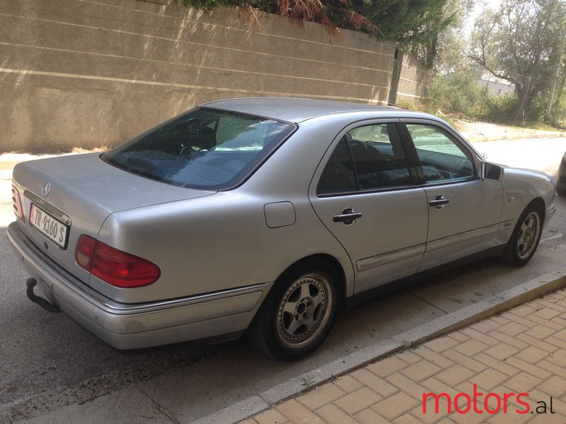 1999' Mercedes-Benz E-Class photo #3