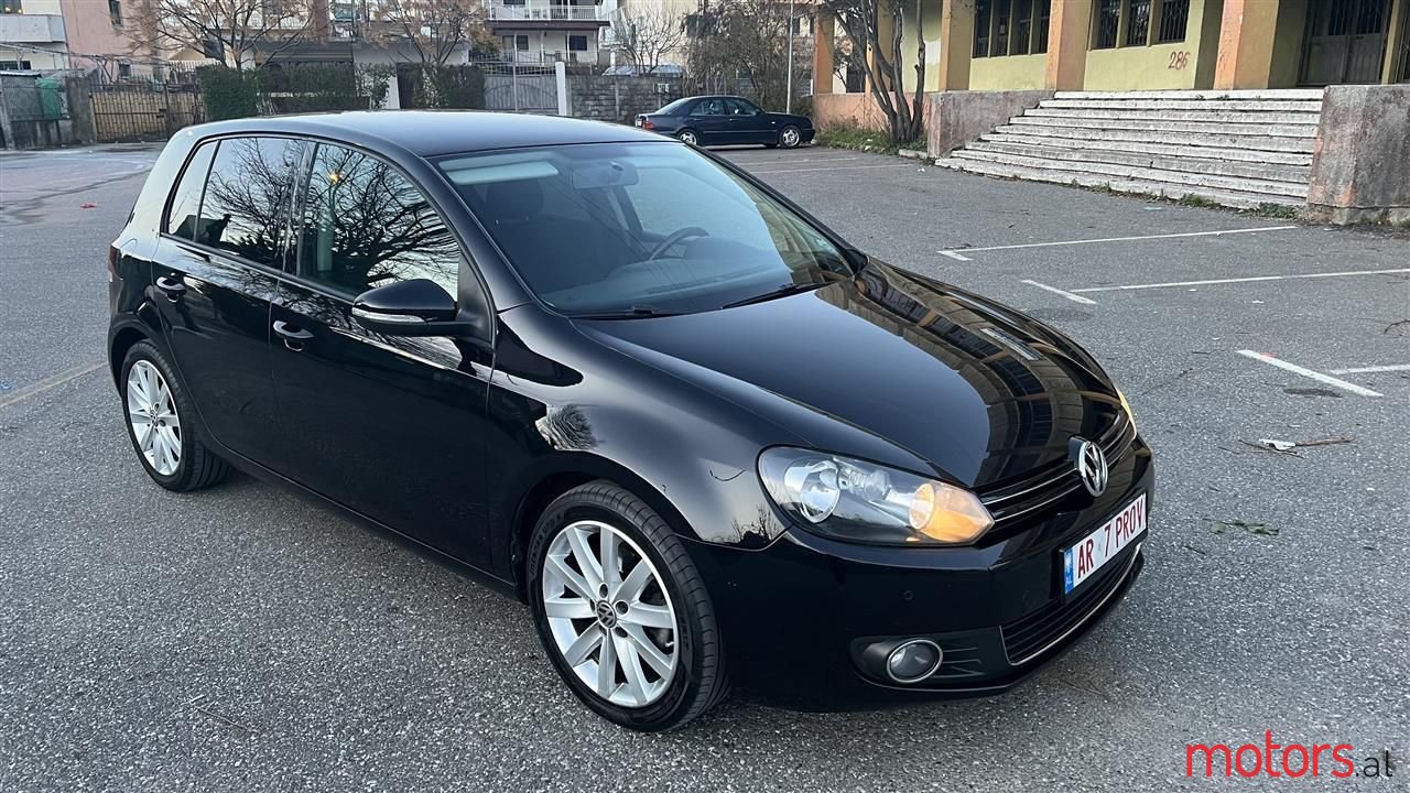 2010' Volkswagen Golf photo #5