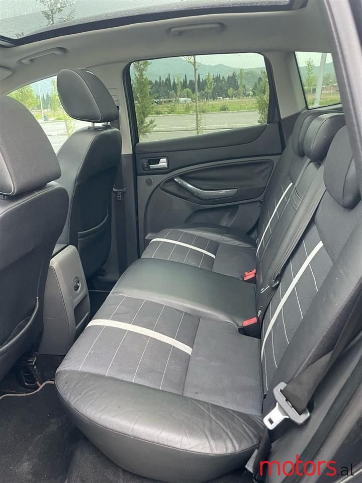 2010' Ford Kuga photo #6