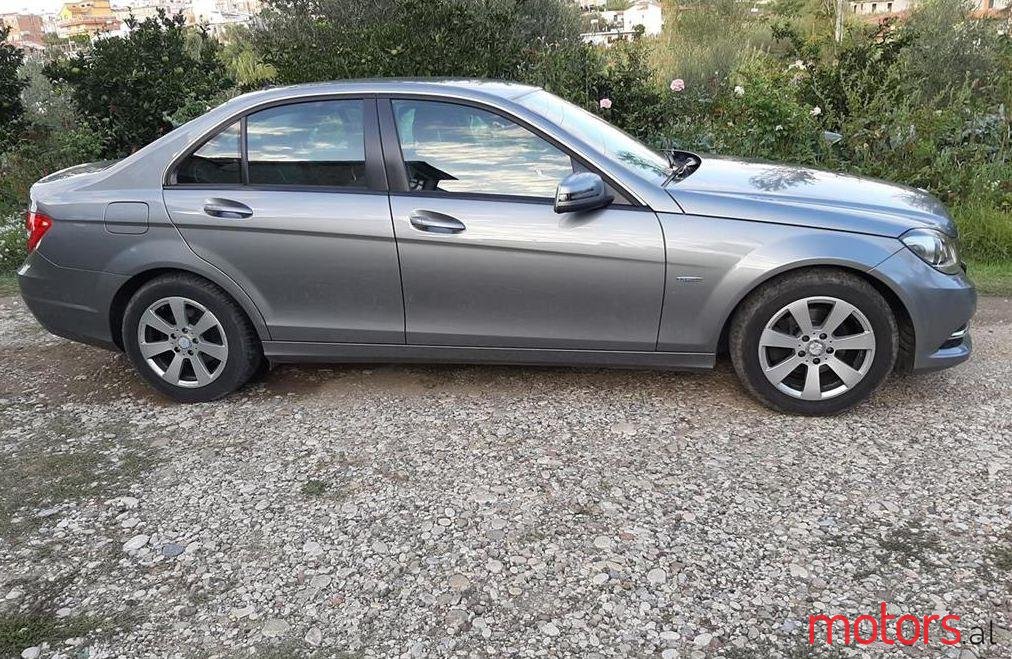 2011' Mercedes-Benz C 200 photo #1