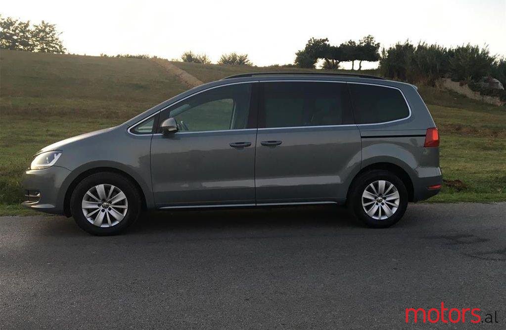 2015' Volkswagen Sharan photo #1