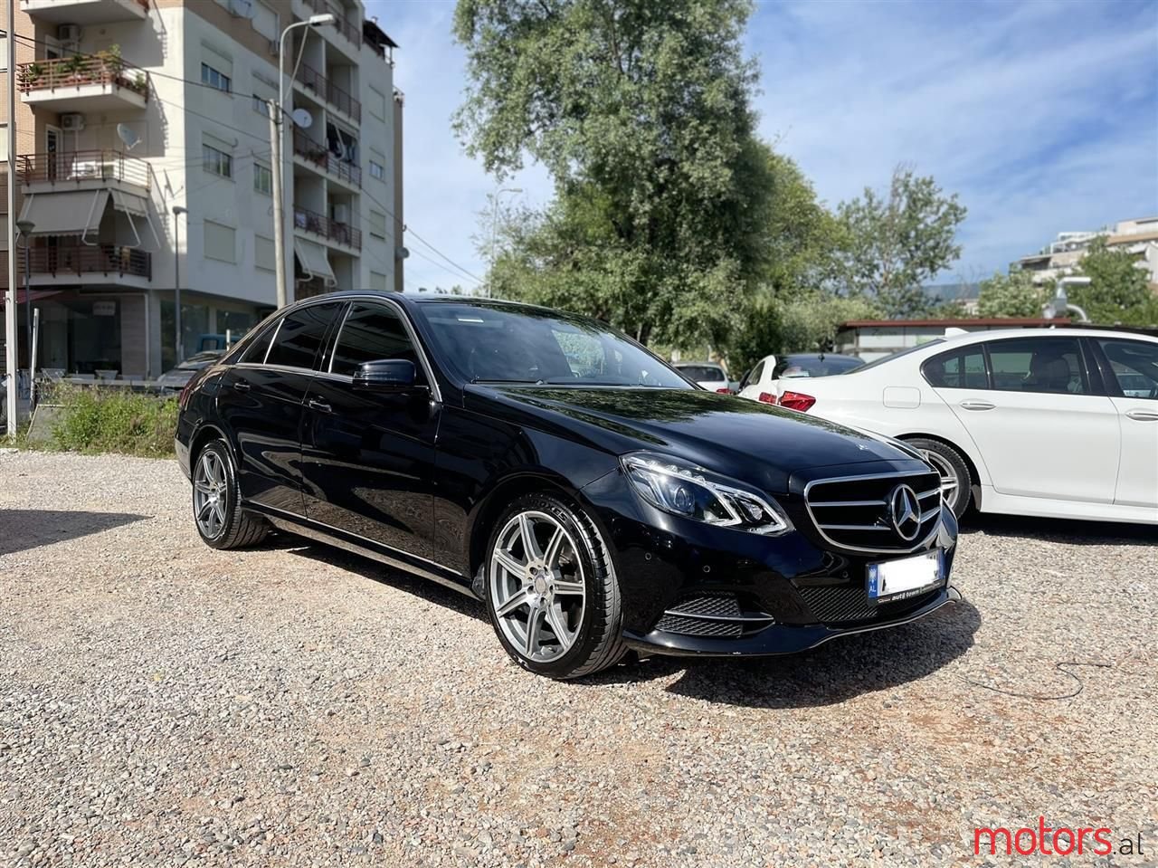 2014' Mercedes-Benz E 300 photo #1