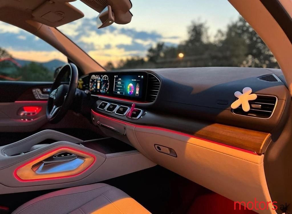 2020' Mercedes-Benz GLE 400 photo #5