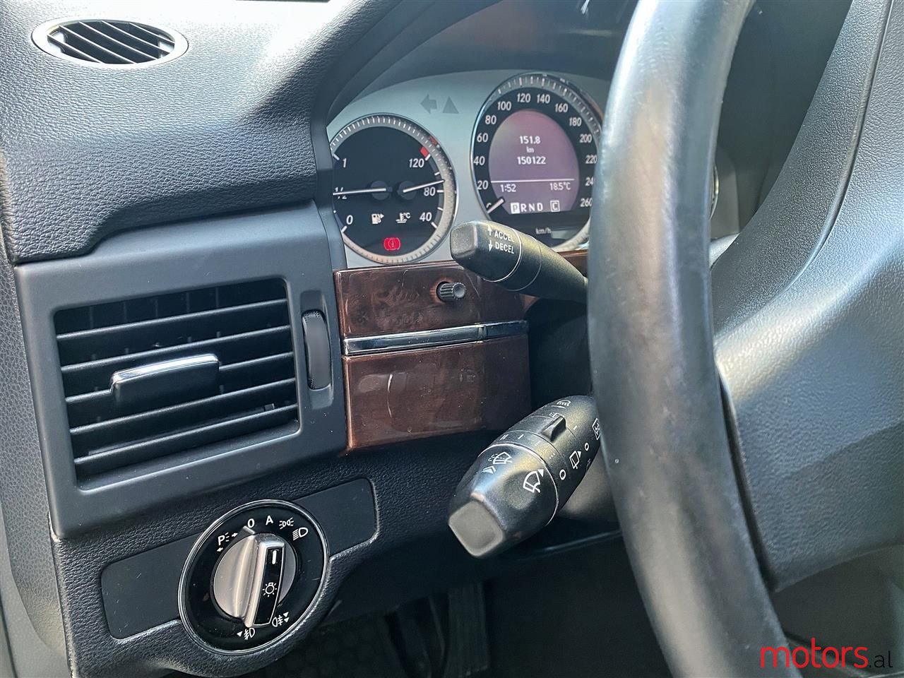 2010' Mercedes-Benz GLK 350 photo #2