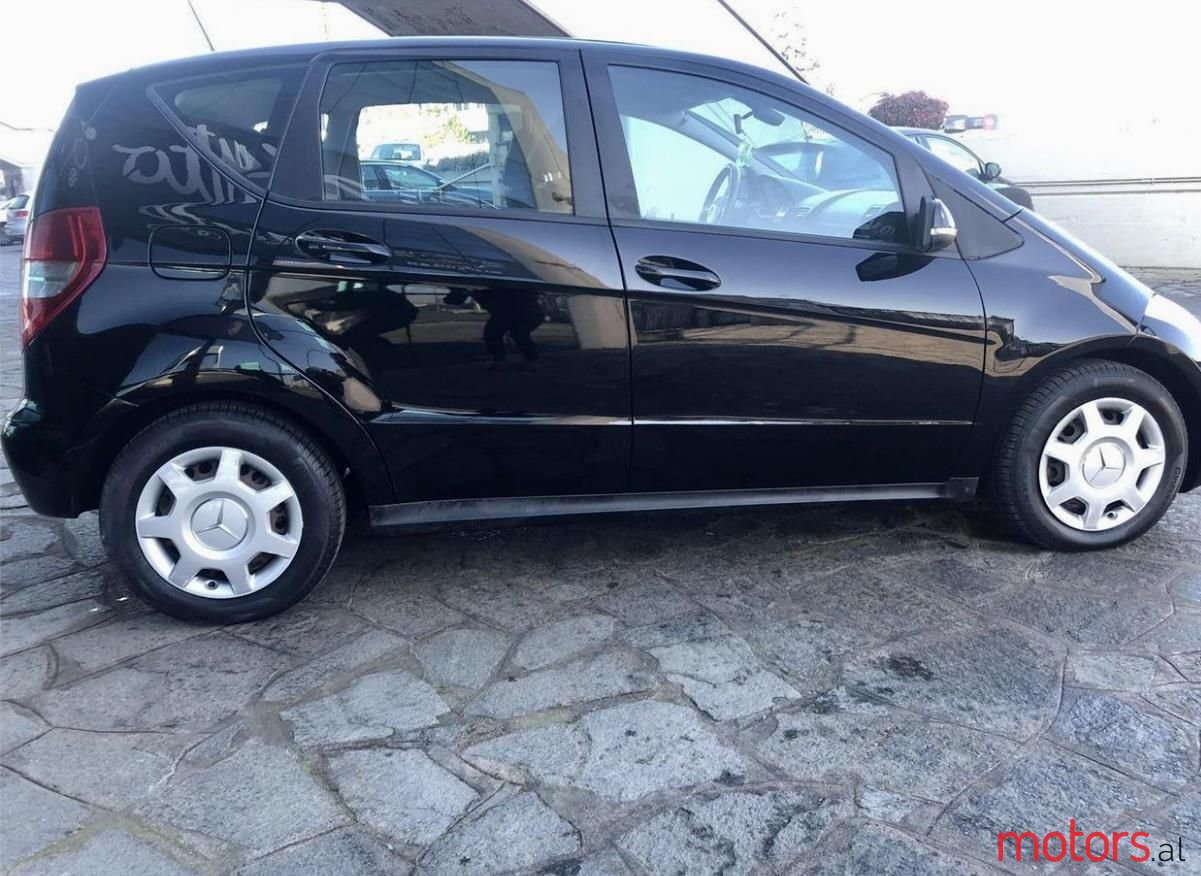 2012' Mercedes-Benz A 160 photo #2
