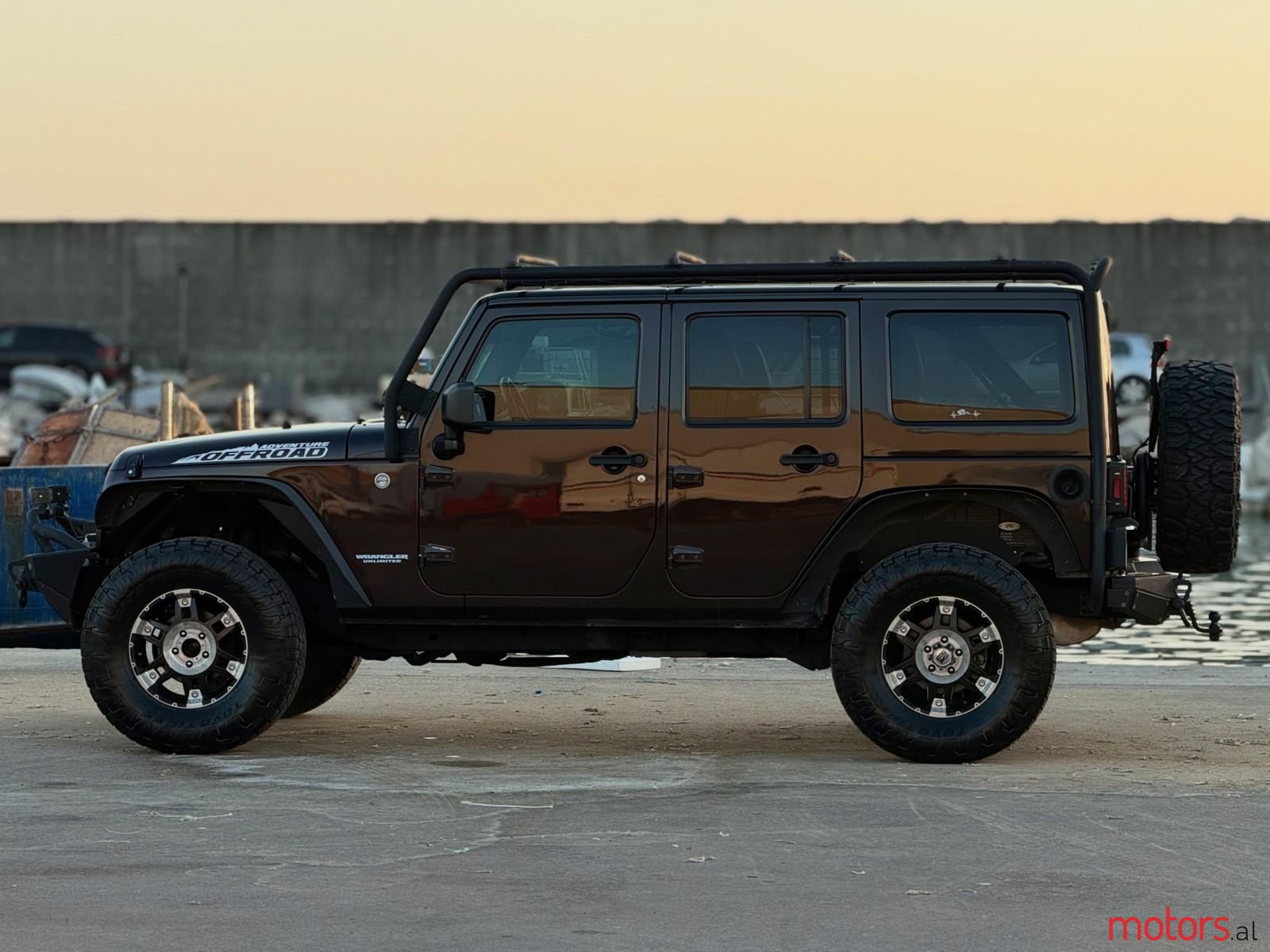 2014' Jeep Wrangler photo #3