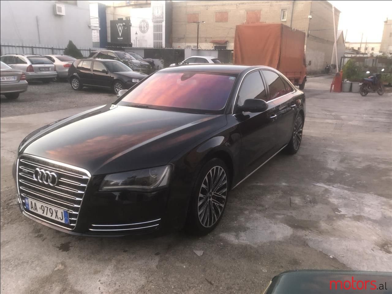 2013' Audi A8 photo #1