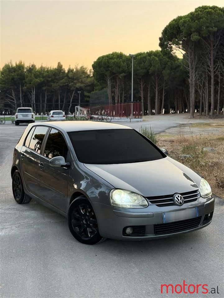 2006' Volkswagen Golf photo #1