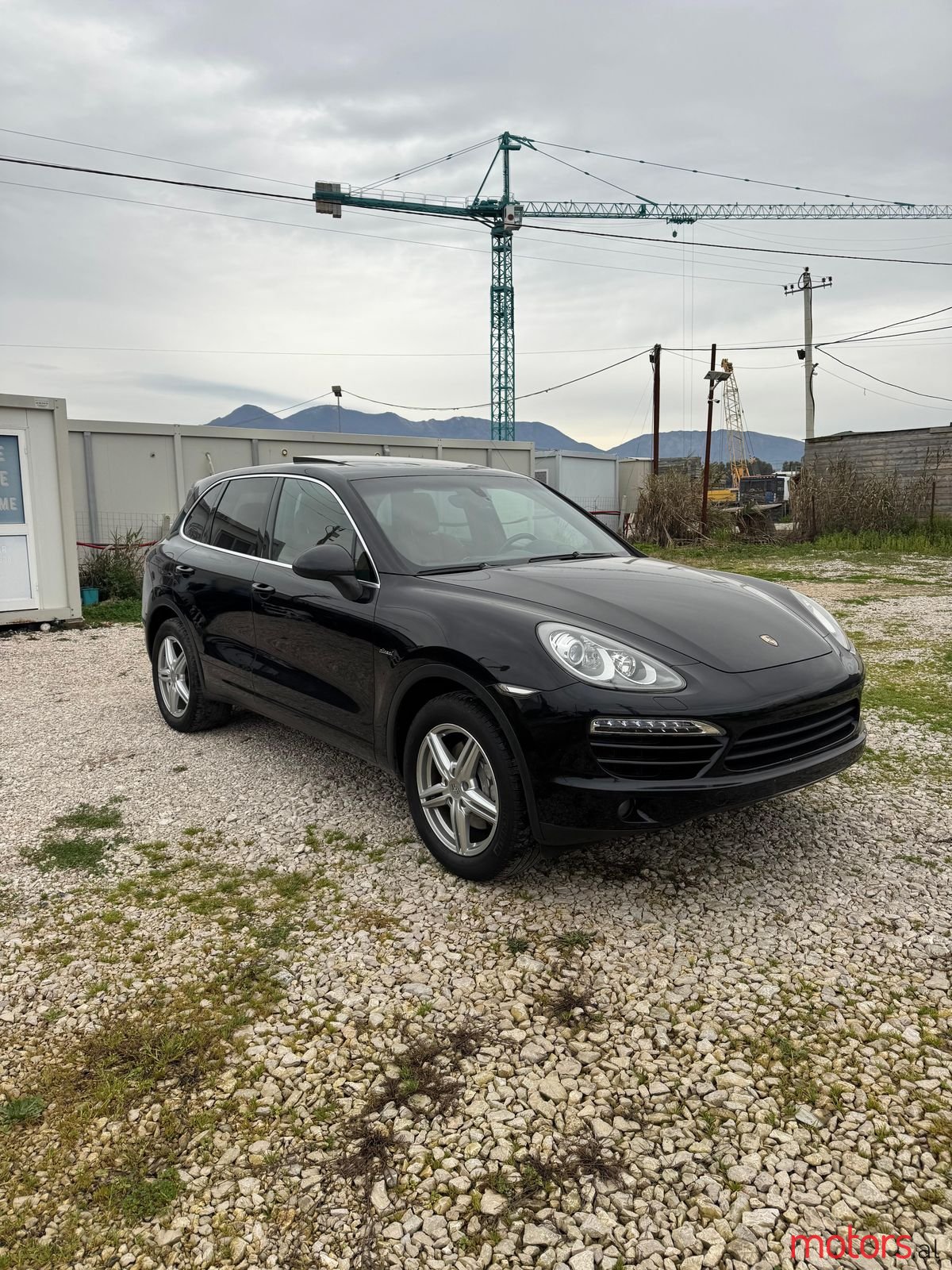 2013' Porsche Cayenne photo #3