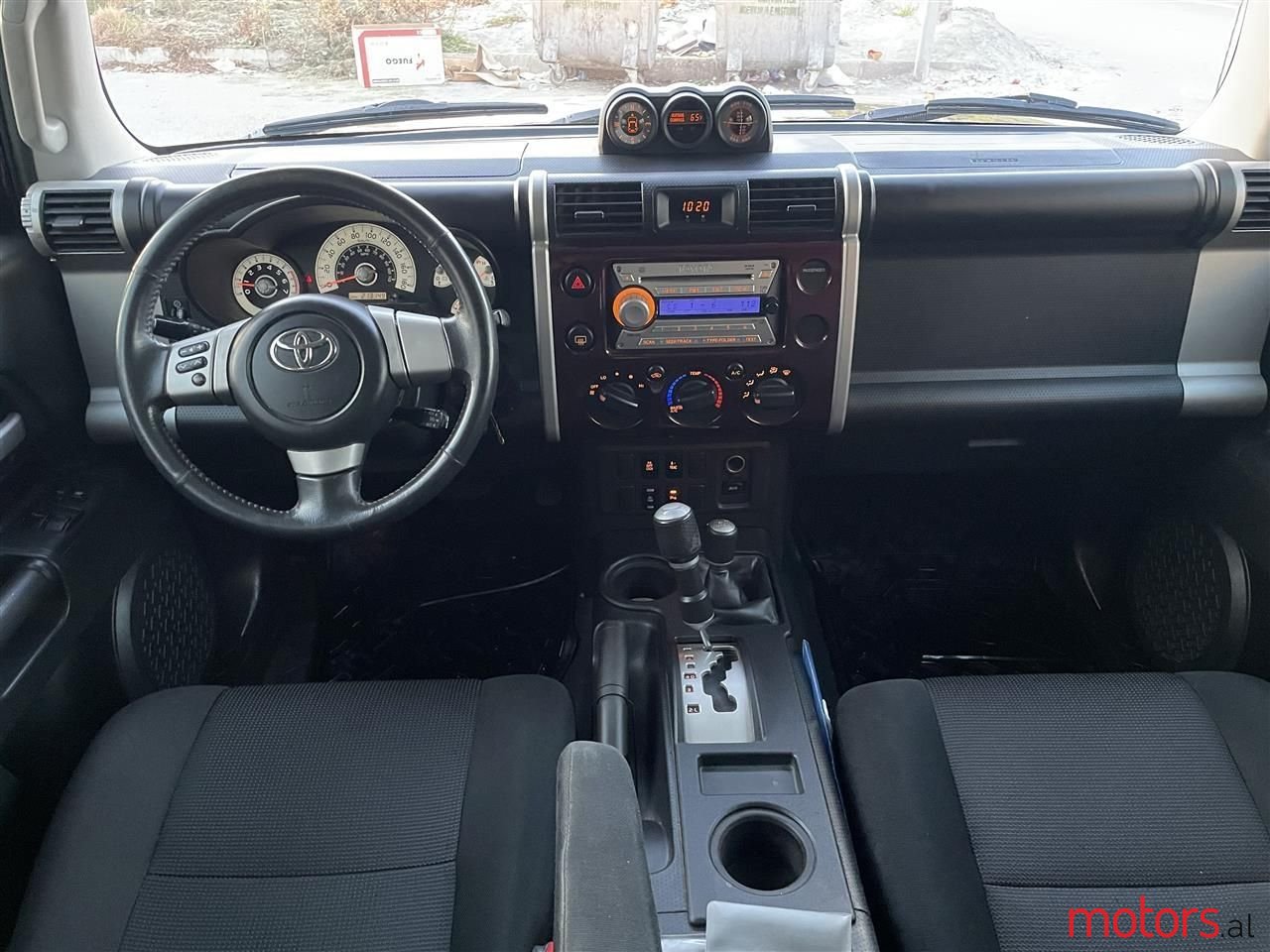 2007' Toyota FJ photo #6