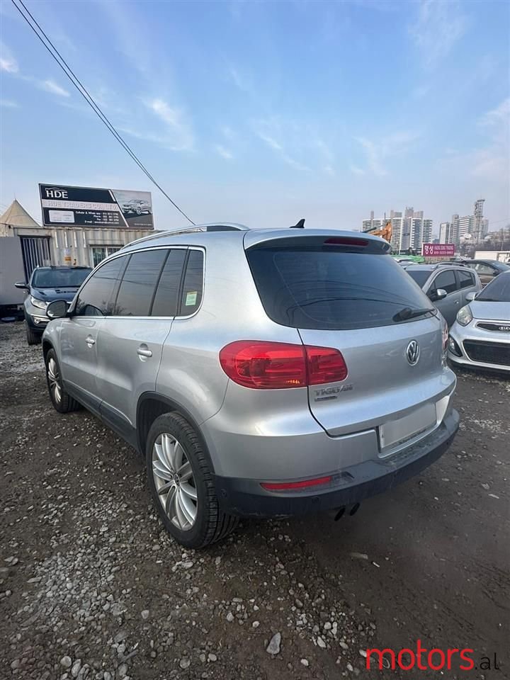 2013' Volkswagen Tiguan photo #6