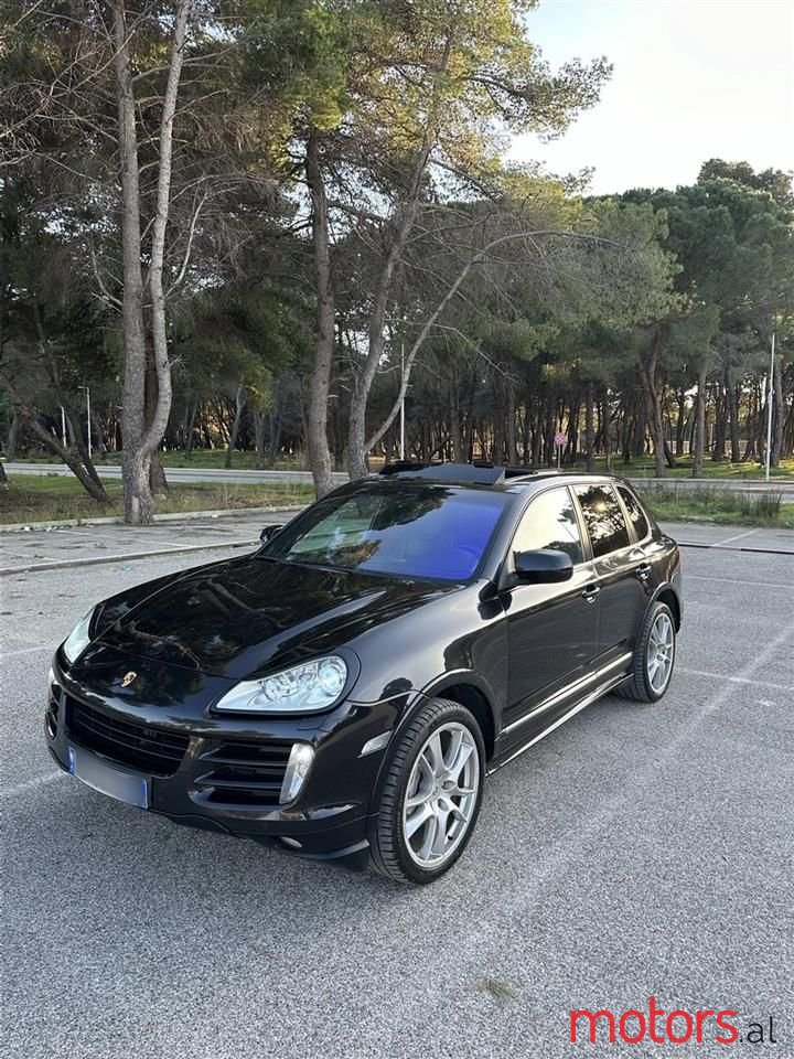 2009' Porsche Cayenne photo #3