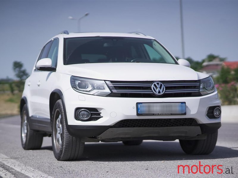 2013' Volkswagen Tiguan photo #1