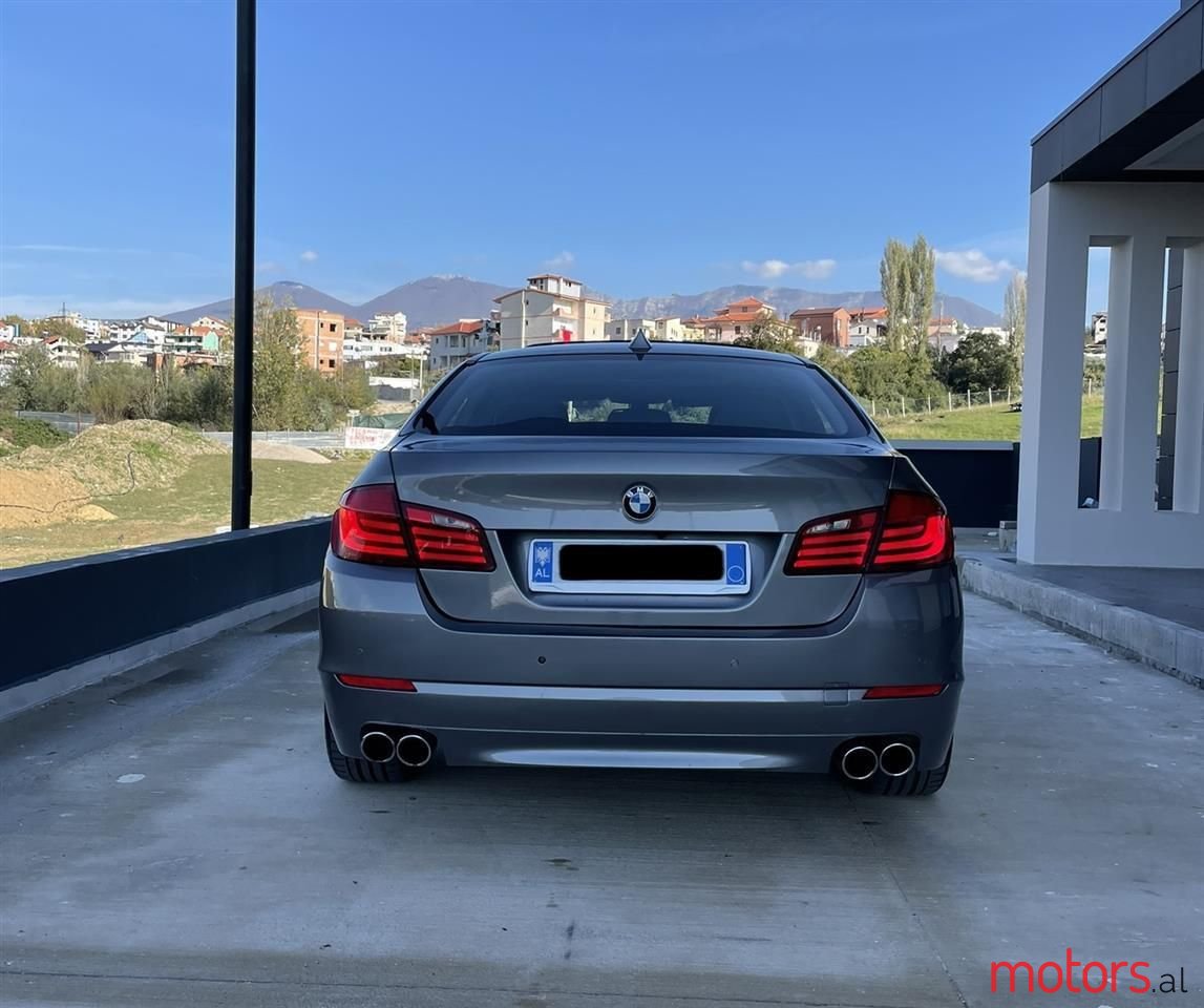 2011' BMW 535 photo #5