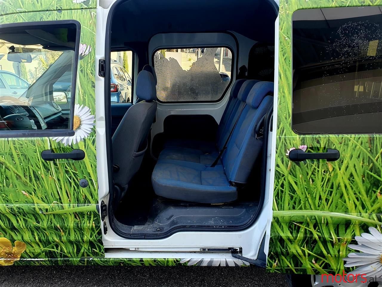 2011' Ford Tourneo photo #6