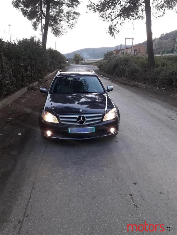 2008' Mercedes-Benz 220 photo #4