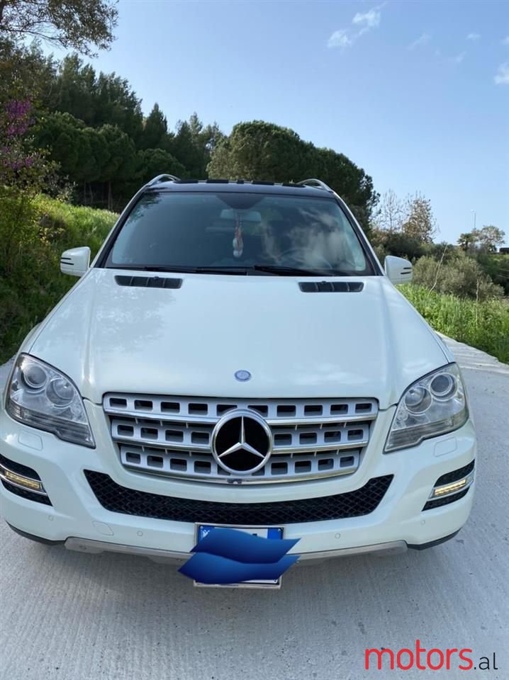 2011' Mercedes-Benz ML 350 photo #4