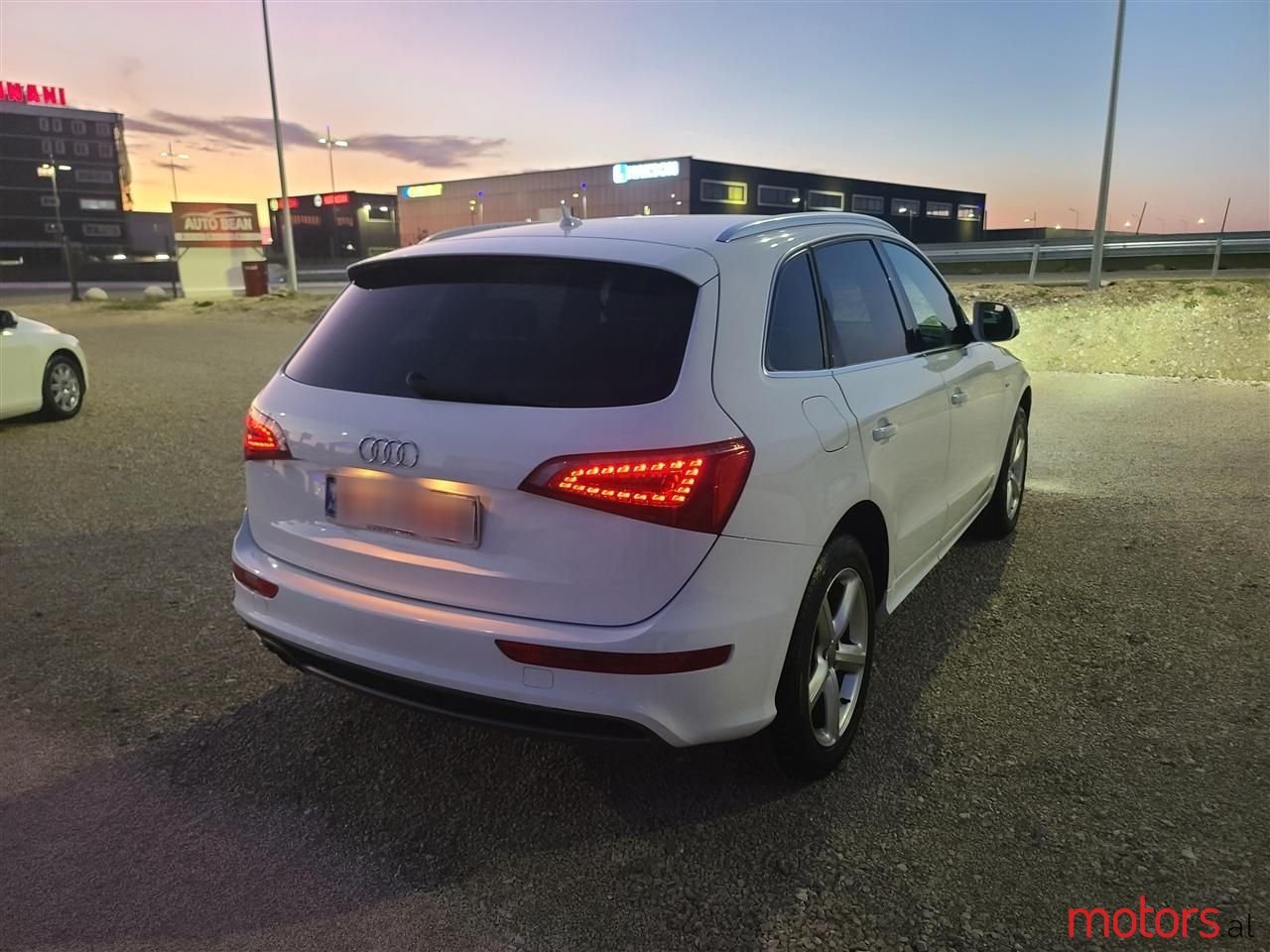 2011' Audi Q5 photo #4