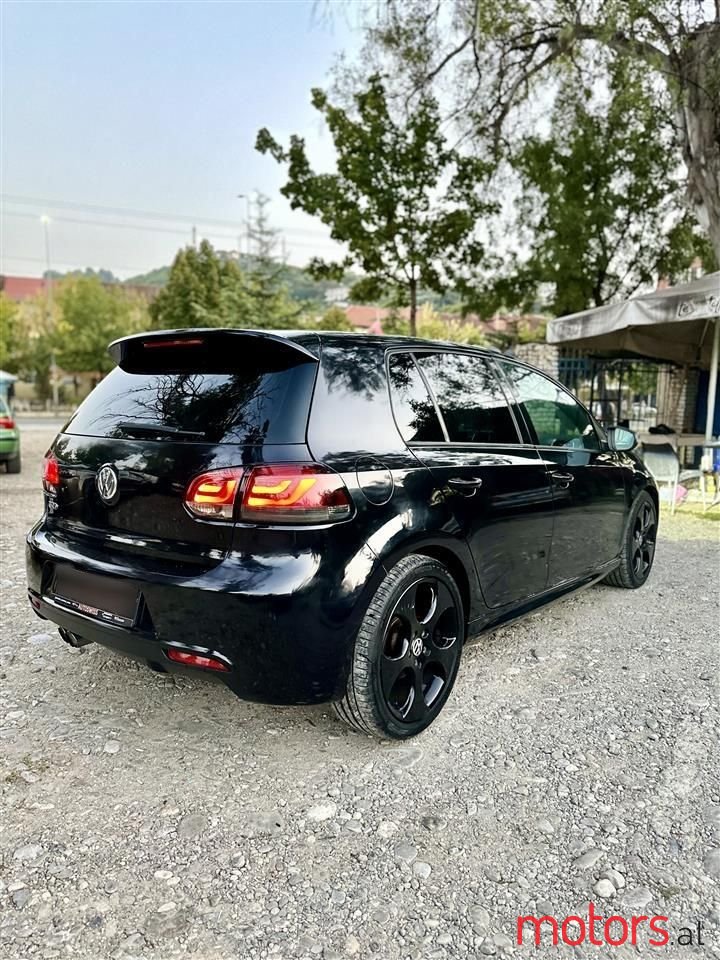 2009' Volkswagen Golf photo #3