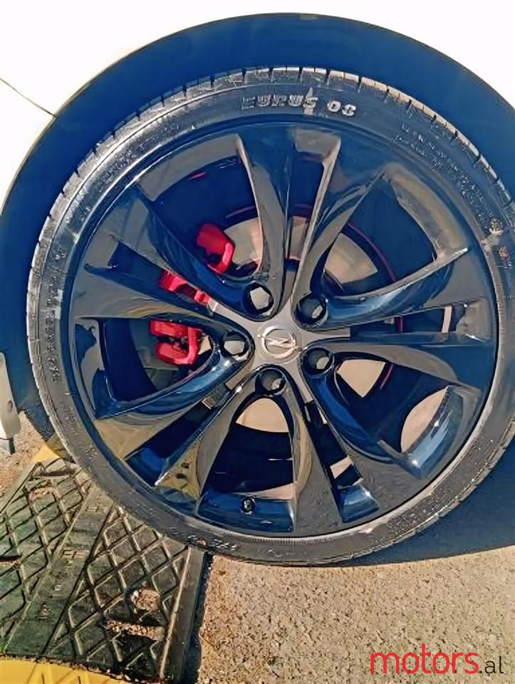 2014' Opel Insignia photo #4