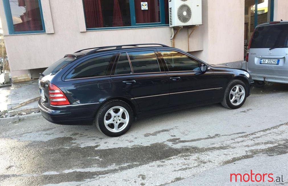 2002' Mercedes-Benz C 220 photo #1